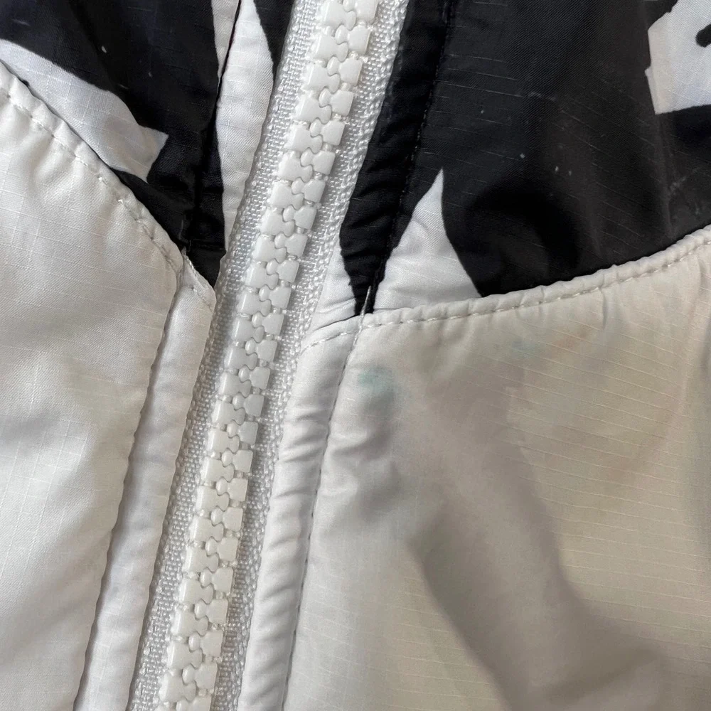 Nike Windbreaker White Black Logo Print Cropped Hooded Jacket Kids Size S‎